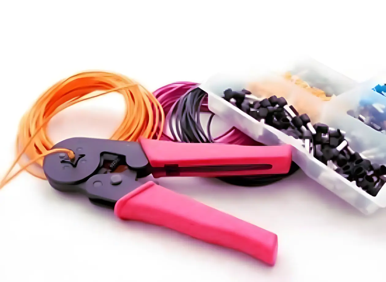 cables y bombillas en pisos